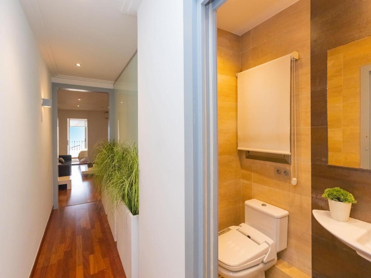 Apartment Centro- Passeig De Gracia - Casa Batllo By Interhome Barcelona Eksteriør bilde